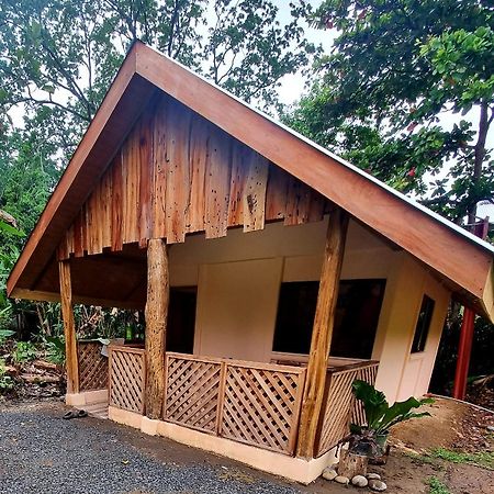Ballena Oasis Homes & Glamping ウビタ エクステリア 写真